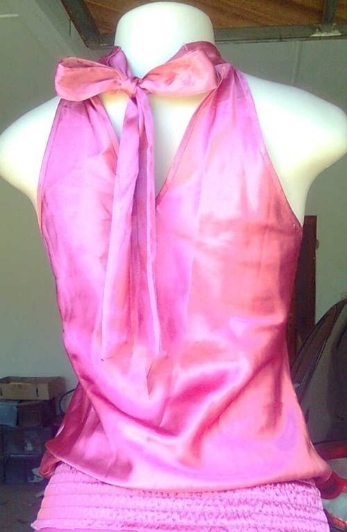 WOOLWORTHS CROP PANTS SIZE: 10  PLUS A FREE TOP - SIZE: 12