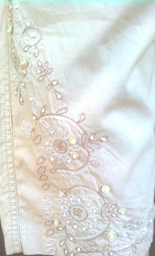 WOOLWORTHS CROP PANTS SIZE: 10  PLUS A FREE TOP - SIZE: 12