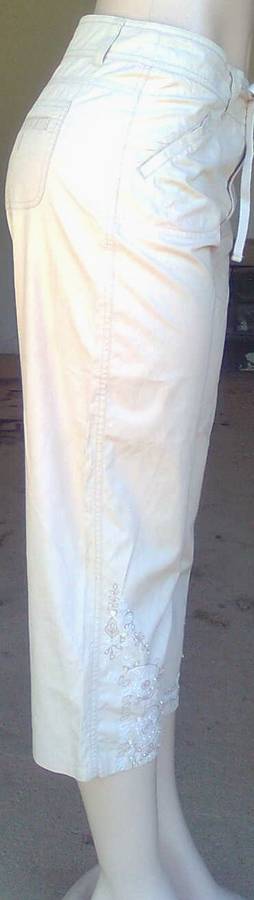 WOOLWORTHS CROP PANTS SIZE: 10  PLUS A FREE TOP - SIZE: 12