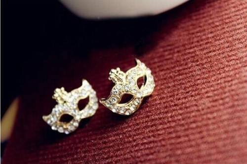 ***MAGIC*** MASK STUDS WITH RHINESTONES