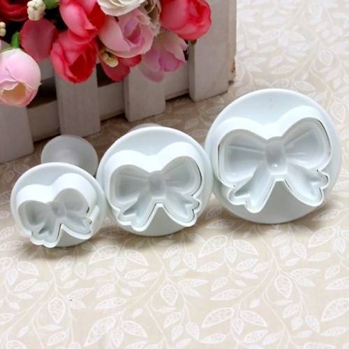 ***3 PIECE*** BOW FONDANT PLUNGER SET