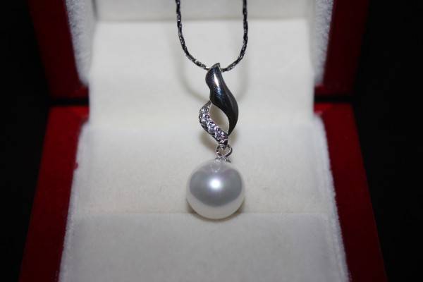 10 mm southeast Asia Shell pearl Pendant