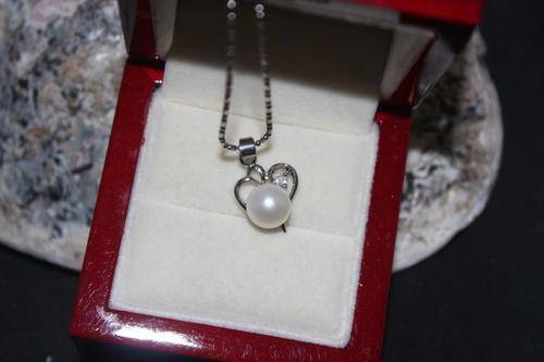 9-10mm pearl Pendant