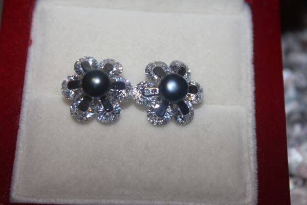 6-7mm Pearl earring