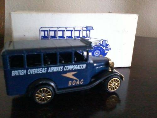CORGI 'BRITISH OVERSEAS AIRWAYS CORPORATION' (B.O.A.C.)