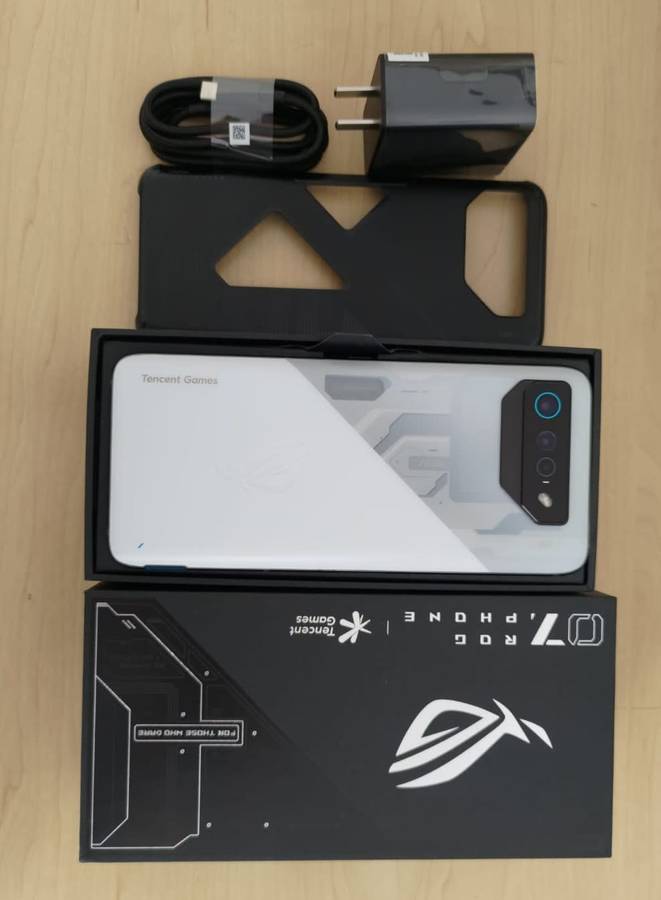 Asus Rog 7 - 12GB RAM GAMING PHONE (Global Rom)
