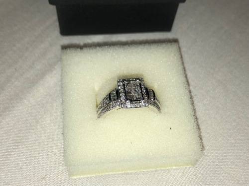JAW DROPPING [R79855] INVISIBLE [VS] DESIGN [1.505ct] DIAMOND RING [4.992g] WHITE GOLD