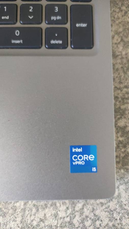Dell Latitude 5520 i5 11th Gen Intel Iris XE Graphics with active WARRANTY