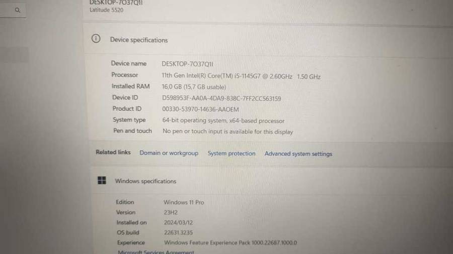 Dell Latitude 5520 i5 11th Gen Intel Iris XE Graphics with active WARRANTY