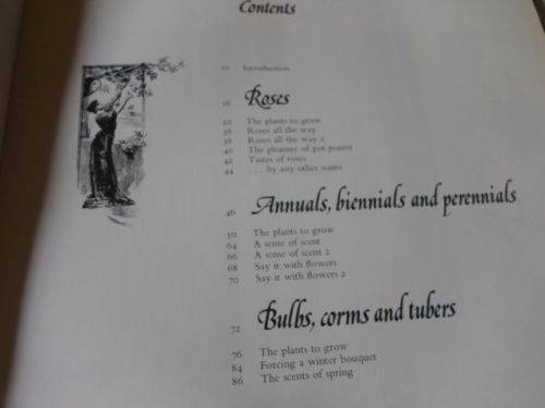 THE SCENTED GARDEN - ROSEMARY VEREY