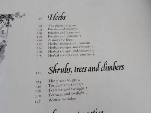 THE SCENTED GARDEN - ROSEMARY VEREY