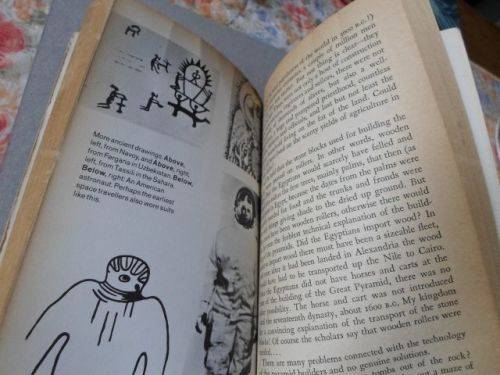 CHARIOTS OF THE GODS - WAS GOD AN ASTRONAUT - ERICH VON DANIKEN