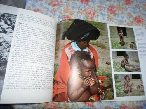 THE MAGIC WORLD OF THE XHOSA - AUBREY ELLIOTT ( weight 900 grams )
