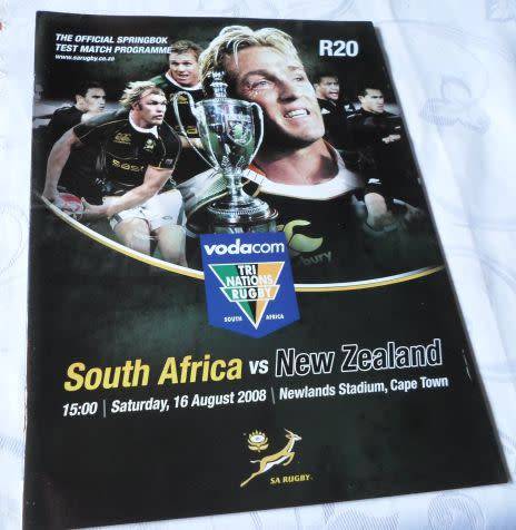 SOUTH AFRICA VS NEW ZEALAND 16 AUGUST 2008 - RUGBY PROGRAMME & TICKETS ( weight 200 grams )