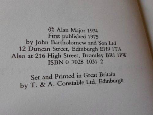 COLLECTING AND STUDYING MUSHROOMS , TOADSTOOLS AND FUNGI - ALAN MAJOR ( weight 0,40 kg )