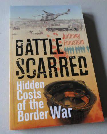 BATTLE SCARRED - HIDDEN COSTS OF THE BORDER WAR - ANTHONY FEINSTEIN ( weight 0,30 kg )
