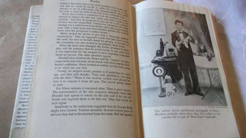 HOUDINI - THE MAN WHO WALKED THROUGH WALLS - WILLIAM LINDSAY GRESHAM