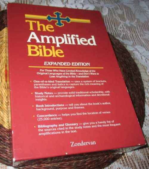 THE AMPLIFIED BIBLE - EXPANDED EDITION ( WITH IT`S BOX / HOLDER )