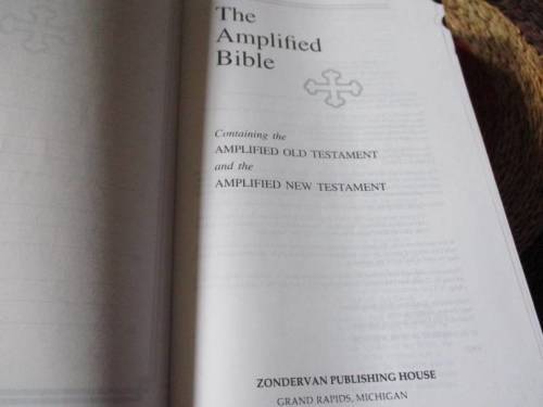 THE AMPLIFIED BIBLE - EXPANDED EDITION ( WITH IT`S BOX / HOLDER )