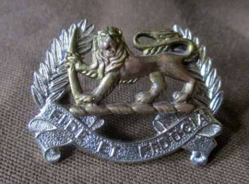 RHODESIAN ARMY PAY CORPS - CAP BADGE