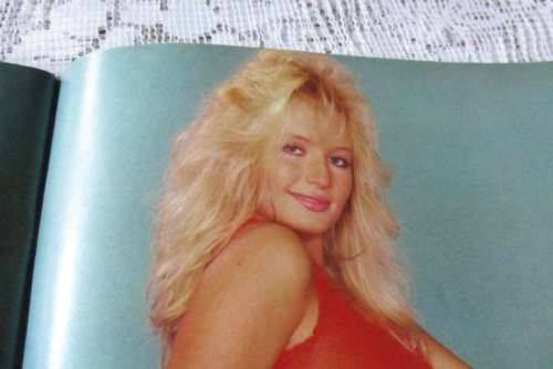 SCOPE MAGAZINE 11 AUG 1989 ( JOSE CUERVO WET T-SHIRT COMPETITION S.A., JOHANNES KERKORREL