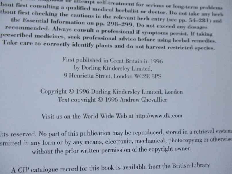 THE ENCYCLOPEDIA OF MEDICINAL PLANTS - A PRACTICAL REFERENCE GUIDE TO OVER 550 KEY HERBS & THEIR MED