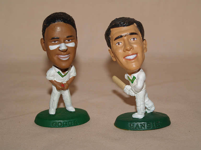 GOGGA / HANSIE - SHELL HEADLINERS FIGURES