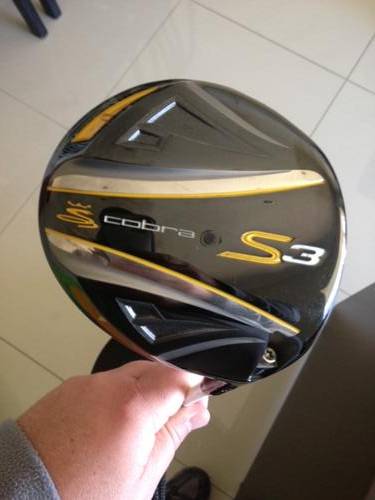 KING COBRA S3 DRIVER WITH ADJUSTABLE HEAD (ONLY PLAYED 1 ROUND WITH IT)