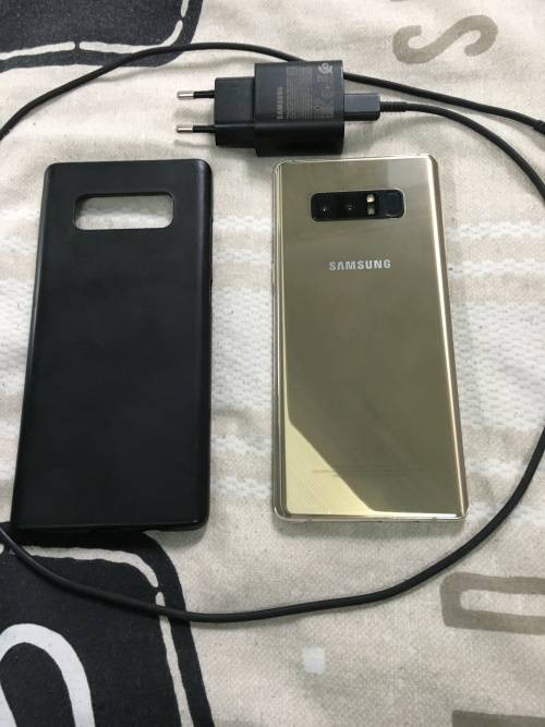 Samsung Galaxy Note 8 (Maple Gold) NO CRACKS