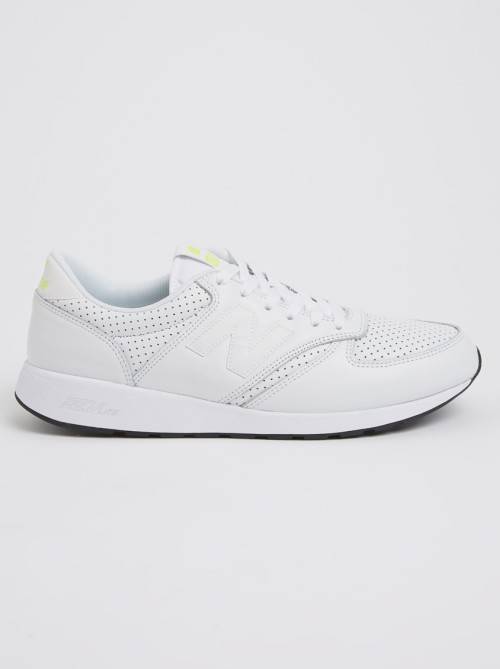 Better than black friday! 100% New Balance court sneakers - size 8