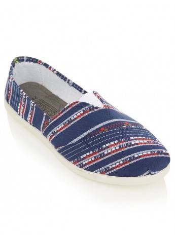 Get ready for summer!! Espadrilles - size 9