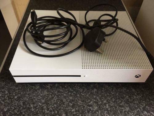 Xbox One S 1TB Console