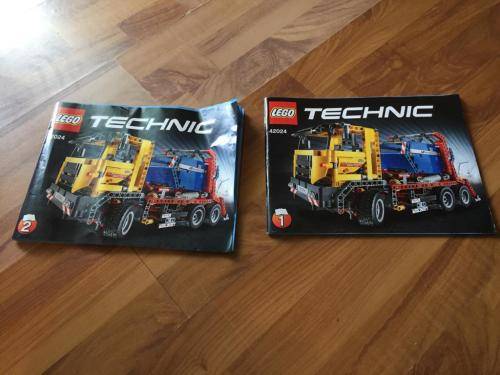 Lego Technic 42024- Container Truck