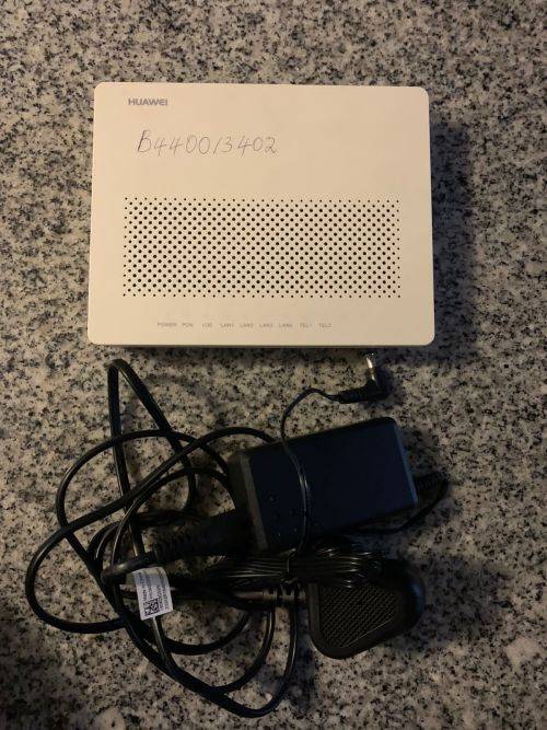 HUAWEI ECHOLIFE HG8240H FIBRE MODEM