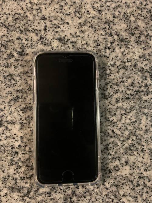 I PHONE 8 64GB PLIZ READ