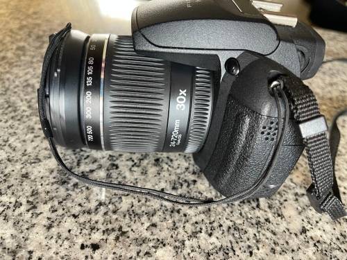 Fujifilm FinePix HS10 10 MP CMOS Digital Camera with 30x Wide Angle Optical Zoom and 3-Inch LCD