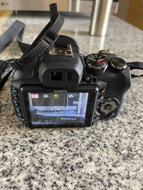 Fujifilm FinePix HS10 10 MP CMOS Digital Camera with 30x Wide Angle Optical Zoom and 3-Inch LCD