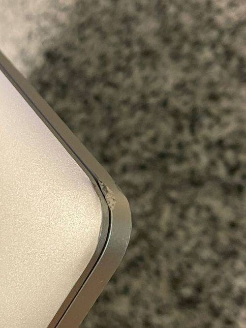 MACBOOK PRO [ RETINA ,13 INCH EARLY 2015 ] CORE i7 16gb RAM 500GB