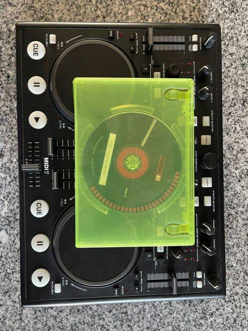 DXN Pro USB MIDI DJ Mixer and Controller With Built In Soundcard MIDI-7