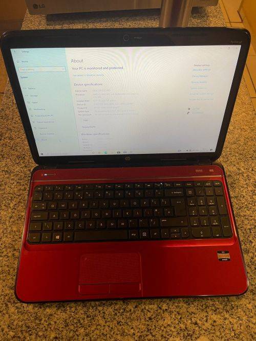 HP PAVILION G6 AMD E2-1800 MINT CONDITION PLIZ READ