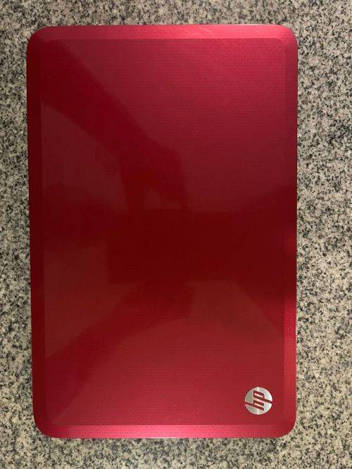 HP PAVILION G6 AMD E2-1800 MINT CONDITION PLIZ READ