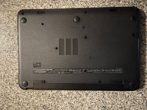 HP PAVILION G6 AMD E2-1800 MINT CONDITION PLIZ READ