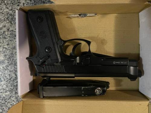 KWC PT92 Full Metal Semi and Full Auto 4.5MM CO2 Blowback Gas Gun Set