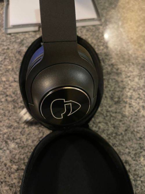 Swiss Cougar - 5229 Bluetooth Noise-cancelling Wireless Headphones New open Case