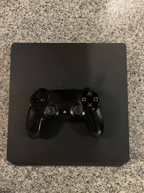 SONY PLAYSTATION 4 500GB SLIM REFURBISHED WITH 3 GAMES