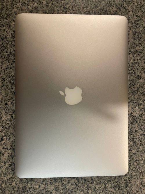 Apple MacBook Air 13` 2017 model, Intel i5@1.8GHz, 8Gb RAM, macOS Catalina