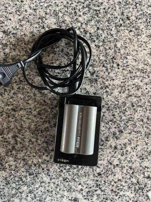 Nikon D50 DSLR Camera with Tamron AF 70-300MM LENSE