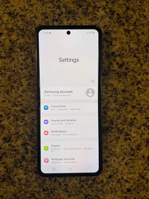 Samsung Galaxy Z Flip SM-F700F/DS  5G {256GB, Single  Sim, Blue} Mint condition