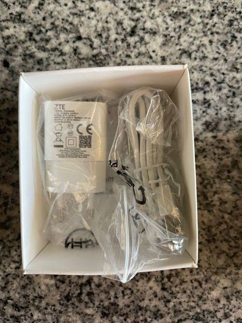 ZTE MF927U 4G LTE Mobile Wi-Fi Modem Router