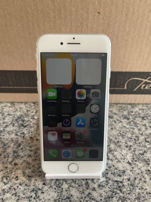 I PHONE 8 64GB 80% BATT HEALTH